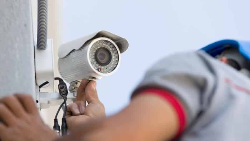 بهترین نصاب دوربین مداربسته در تهران؛ مشاوره رایگان و خدمات سریع